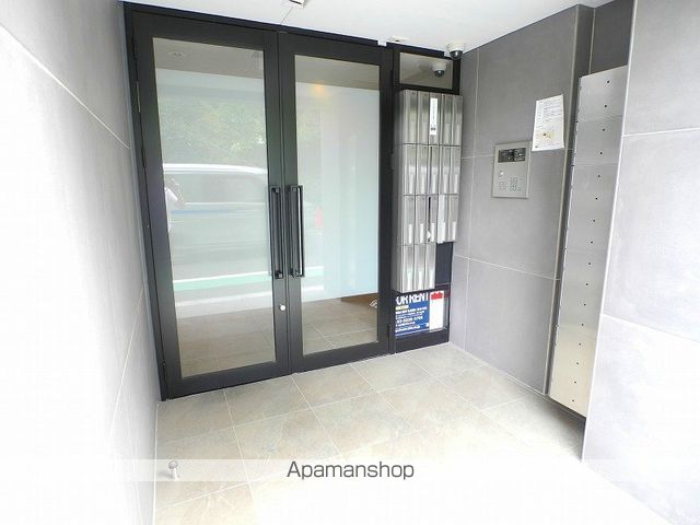 リベルタ東新宿の外観写真
