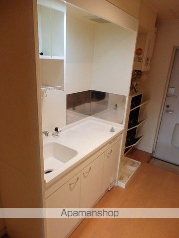 COMPARTMENT環状通の内装写真