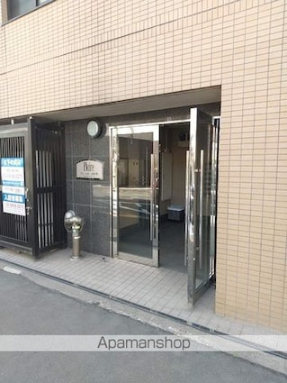 東京都新宿区納戸町[1R/21.18m2]のエントランス2