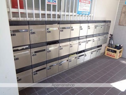 ピュアコート高須[1R/15m2]のロビー