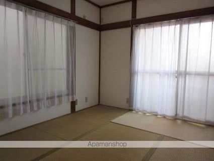 余戸中５丁目和田借家[4DK/57.24m2]のリビング・居間