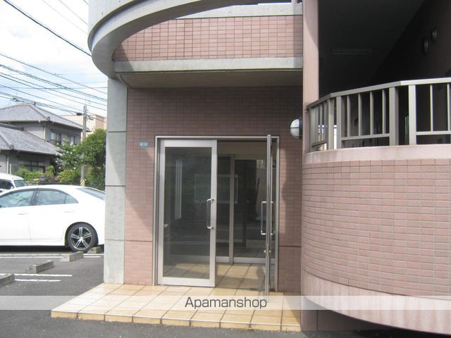 ルネス東浜の玄関写真
