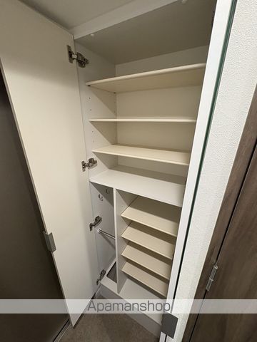 プレサンスOSAKA姫里ヴィオンの内装写真