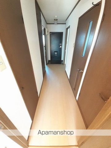 グランドバレーの内装写真