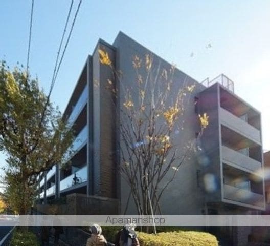 フレンシア外苑西の外観写真