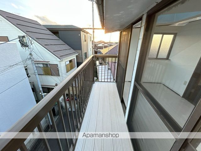 寺尾貸家3階建の内装写真
