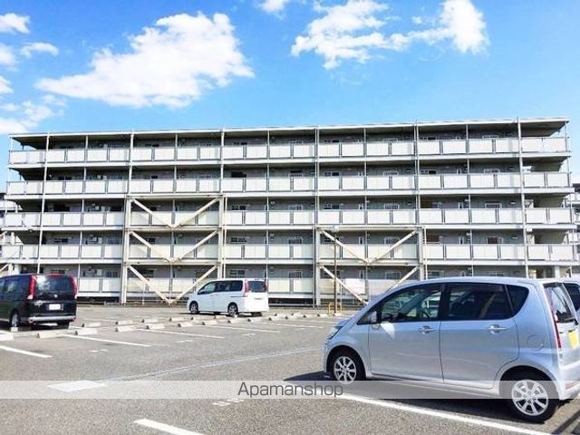 【八王子市小比企町のマンションの写真】