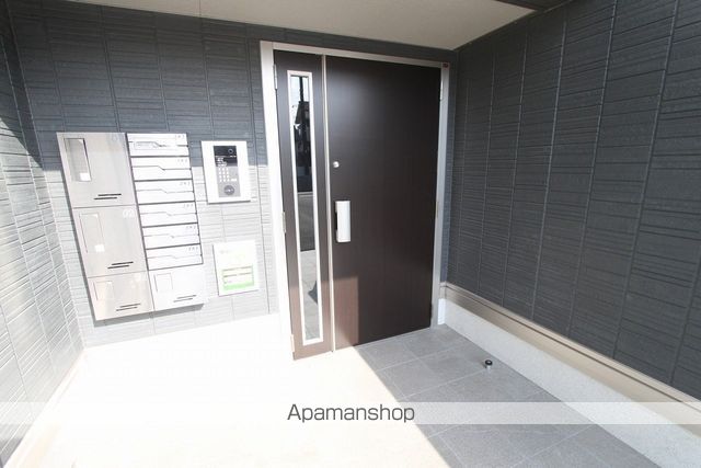 PREMILIFE新川の玄関写真