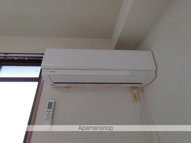 センチュリーロイヤル小阪の内装写真