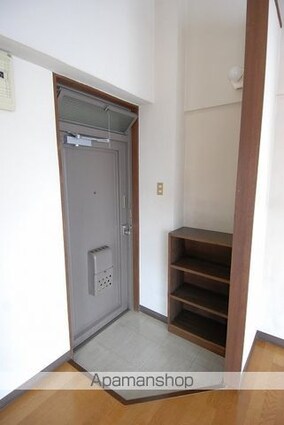 ピア[1R/22.7m2]の玄関