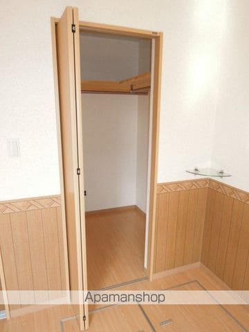 煉瓦の家 WisteriaIの内装写真