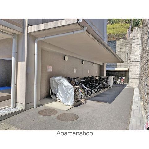 シティ・ライフグランヴィーネ星ヶ丘 B棟の外観写真