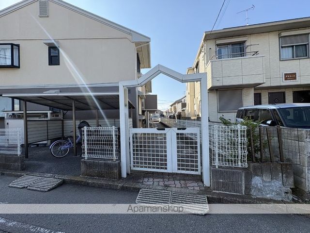 メゾン石神の玄関写真