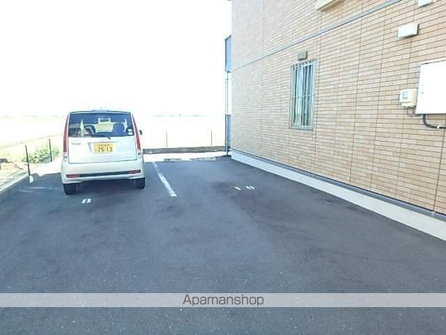 ラージネスのその他写真
