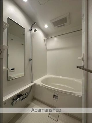 ＺＯＯＭ信濃町[2K/36.99m2]のバス