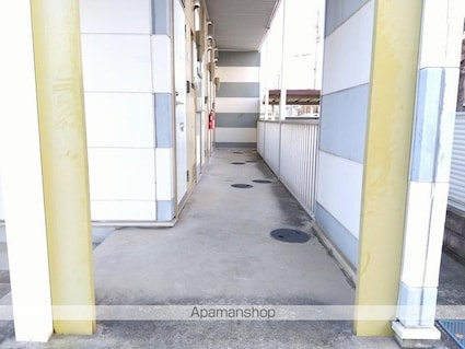 レオパレスＲｕｈｅ[1K/20.37m2]の共用部1