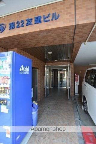 第22友建ビルの玄関写真