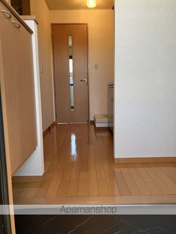 アルテナードMの内装写真