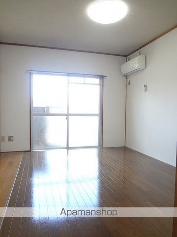 津田ハイツの内装写真