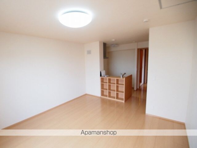 グランドゥール三笠山[1R/33.12m2]のリビング・居間
