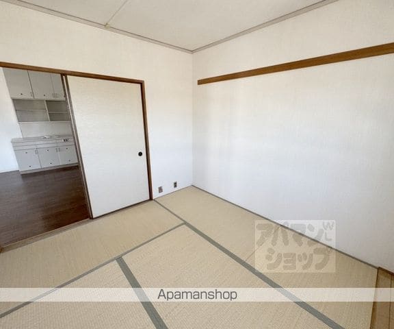 ファミール伏見 B棟の内装写真