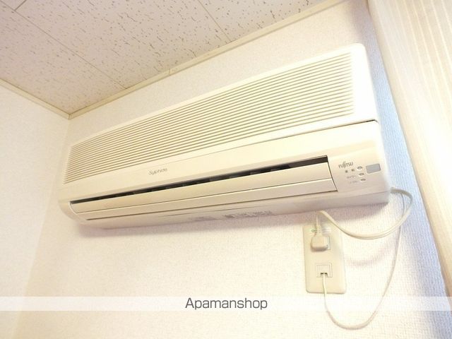 レオパレス鹿嶋宮中Bの内装写真