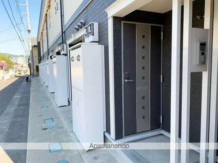 レオネクスト湯村[1K/30.33m2]のエントランス