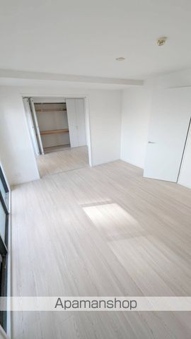 大阪市谷町線 南森町駅 徒歩9分 8階建 築33年の内装写真