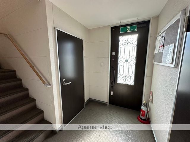ベルセ常滑の玄関写真
