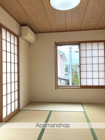 大場町戸建の内装写真