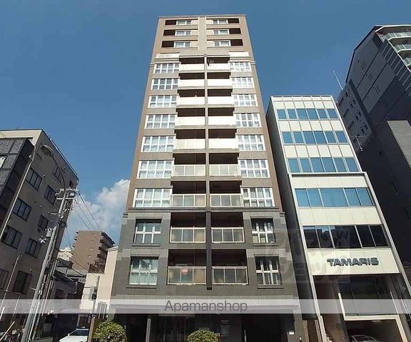 ダイナシティ二条城前の外観写真