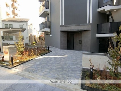 東京都墨田区八広６丁目[1DK/27.55m2]のエントランス