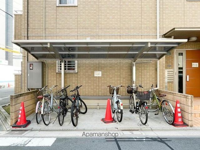 K&K141の内装写真