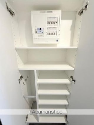 エレミ本蓮沼[1LDK/42.47m2]のリビング・居間9