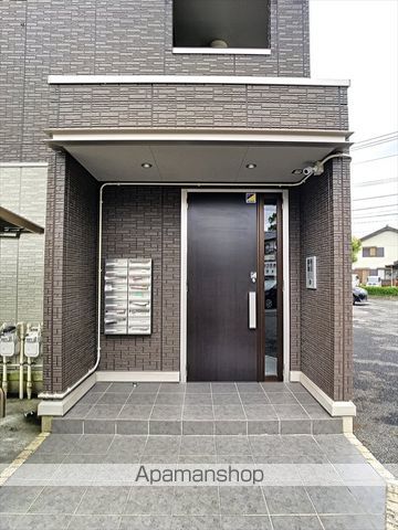 レジデンス桜の玄関写真