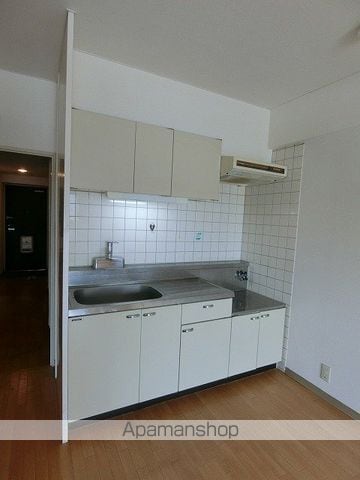 ベルシャイン竹原Aの内装写真