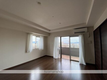 ロイヤルガーデン県庁前第２[3LDK/73.25m2]のリビング・居間