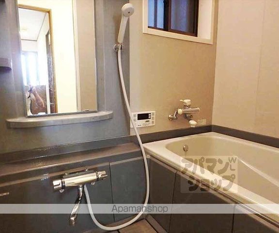伊佐町貸家の内装写真