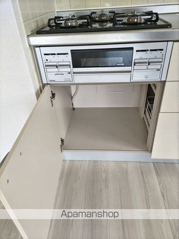ヴィラ東中通の内装写真