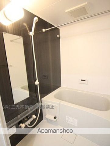 ラディア近代美術館前の内装写真