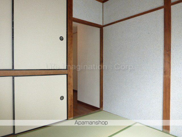 カルフールVの内装写真