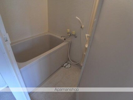 モア・クレスト上池袋[1DK/30.4m2]のバス