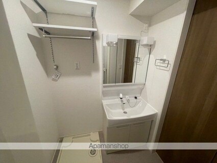 ラフレシール鶴ケ谷東[1K/33.2m2]の洗面所