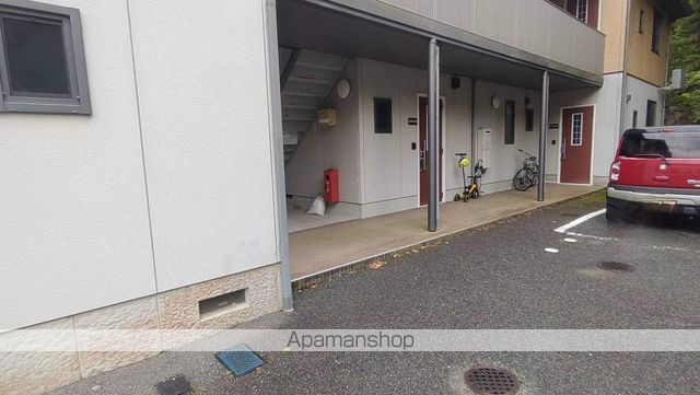 シャーメゾン長府黒門の玄関写真