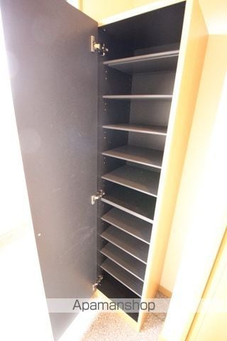 シューフルールVIの内装写真