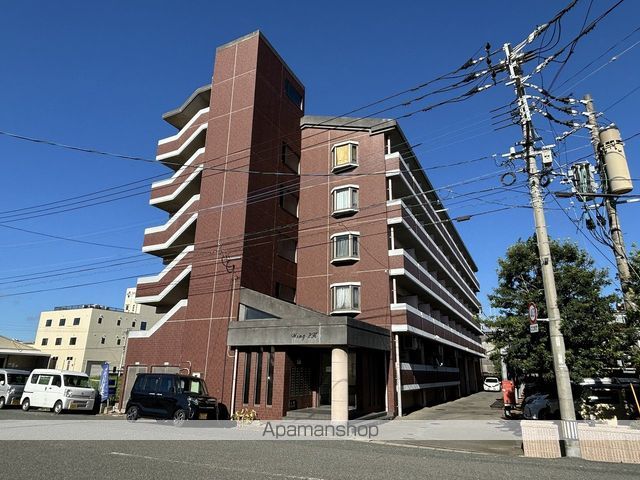 福岡市東区社領のマンションの外観1