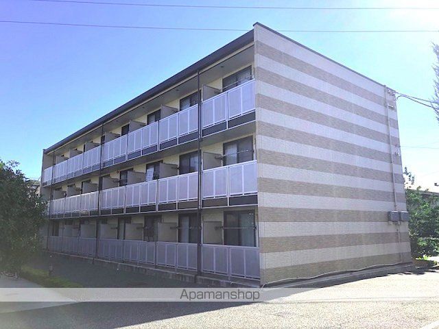 レオパレスストラーダの外観写真