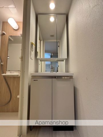 コンフォリア・リヴ大阪本町の内装写真
