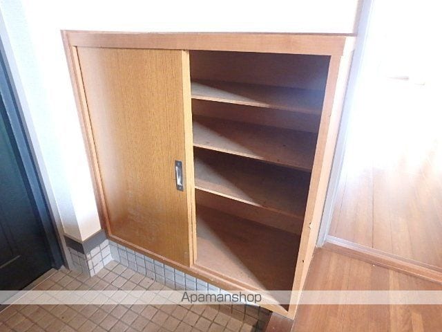 ピースフル板付の内装写真