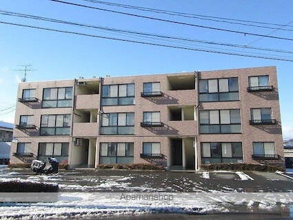 マンションマルニ[2LDK/60.69m2]の外観3